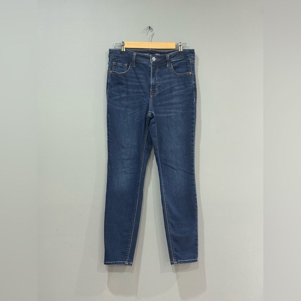 SALE! Old Navy Rockstar Jeans Size 8 EUC